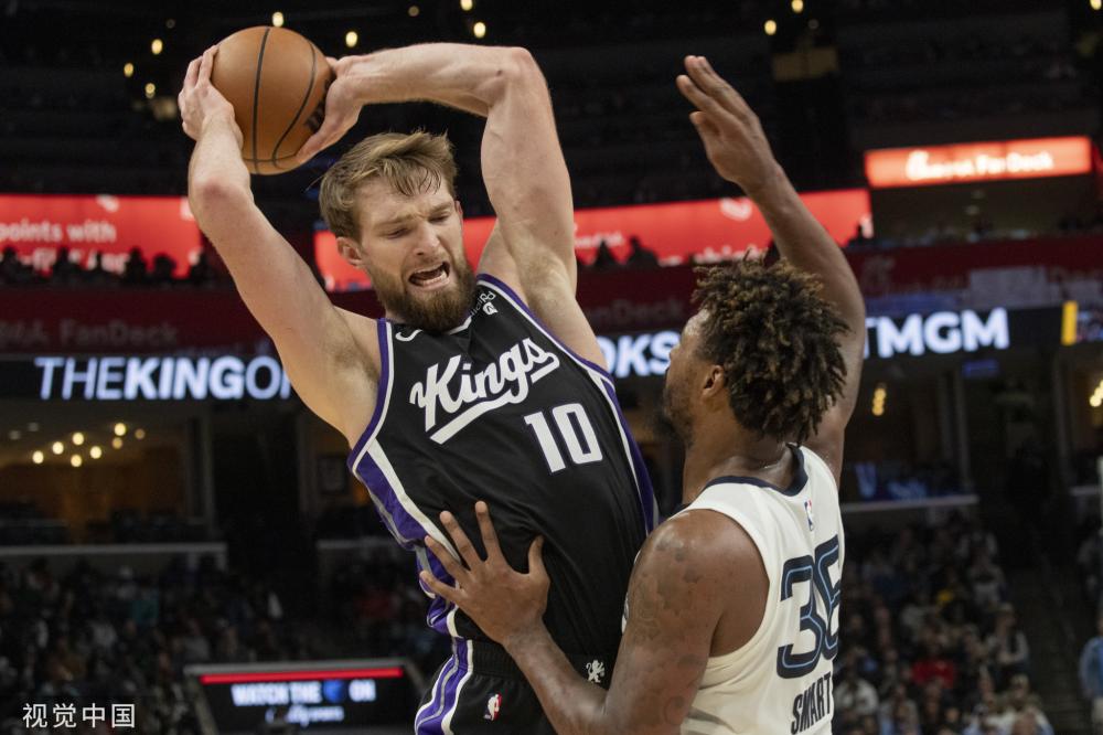 步於典型的 步於典型的